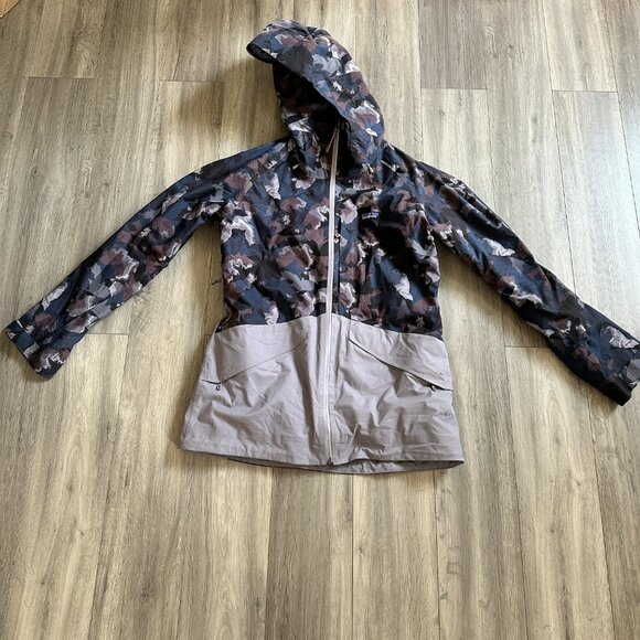 Patagonia insulated snowbelle jacket camo recco ski jacket size medium - Picture 2 of 12